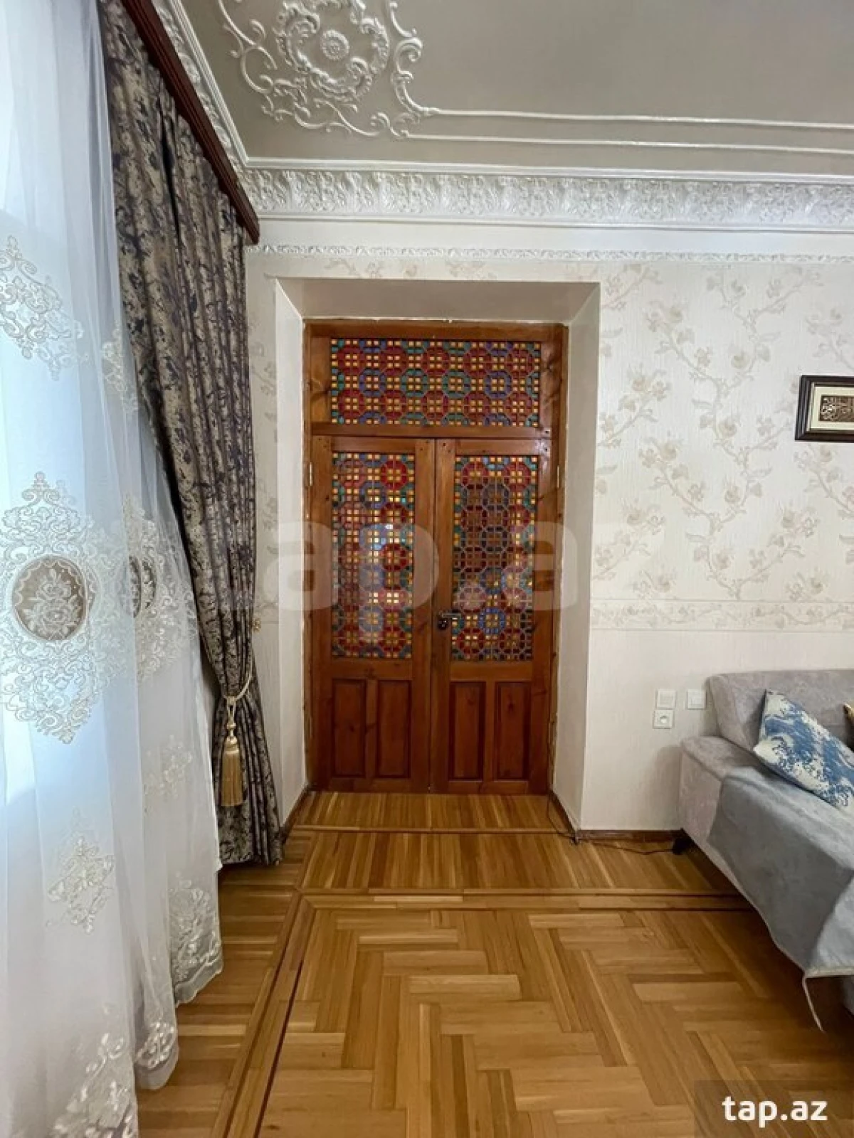 Satılır 9 otaqlı həyət evi 400 m²