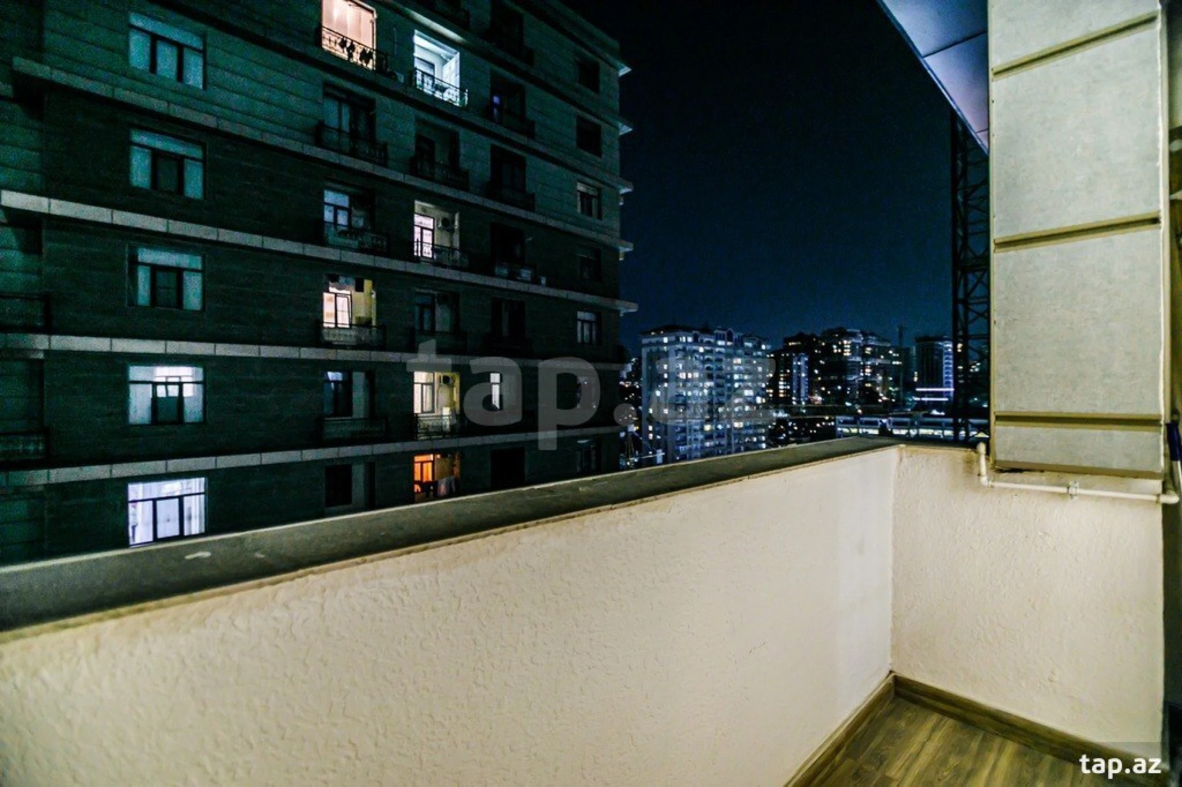 Kirayə verilir 2 otaqlı yeni tikili 80 m²