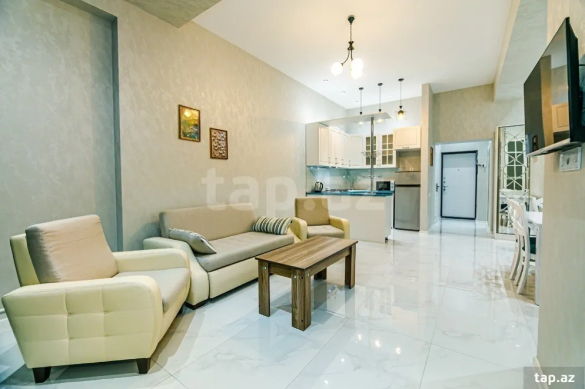 Kirayə verilir 2 otaqlı yeni tikili 80 m²