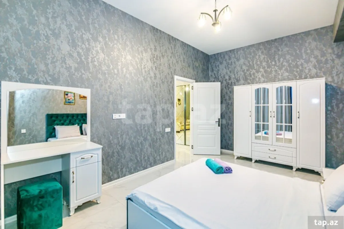 Kirayə verilir 2 otaqlı yeni tikili 80 m²