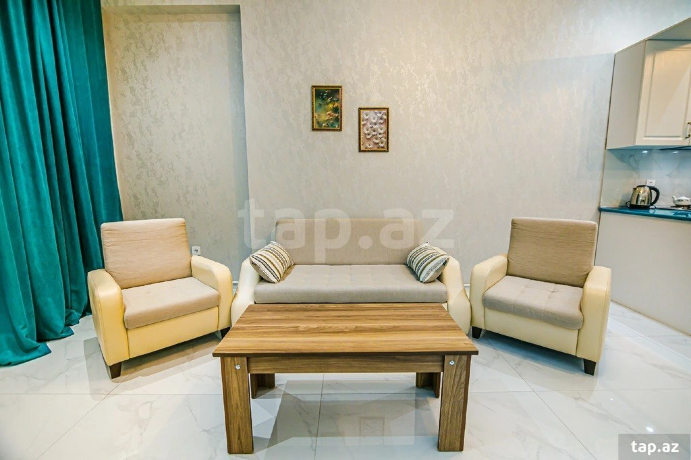 Kirayə verilir 2 otaqlı yeni tikili 80 m²