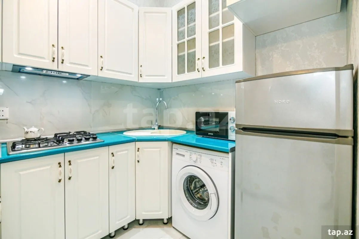 Kirayə verilir 2 otaqlı yeni tikili 80 m²