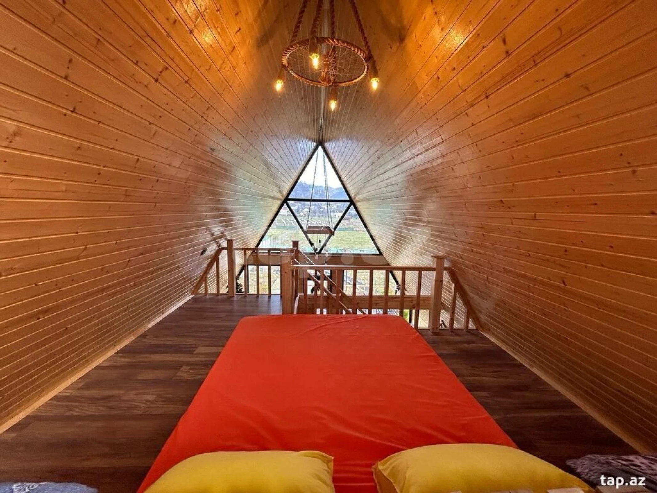 Kirayə verilir 3 otaqlı həyət evi