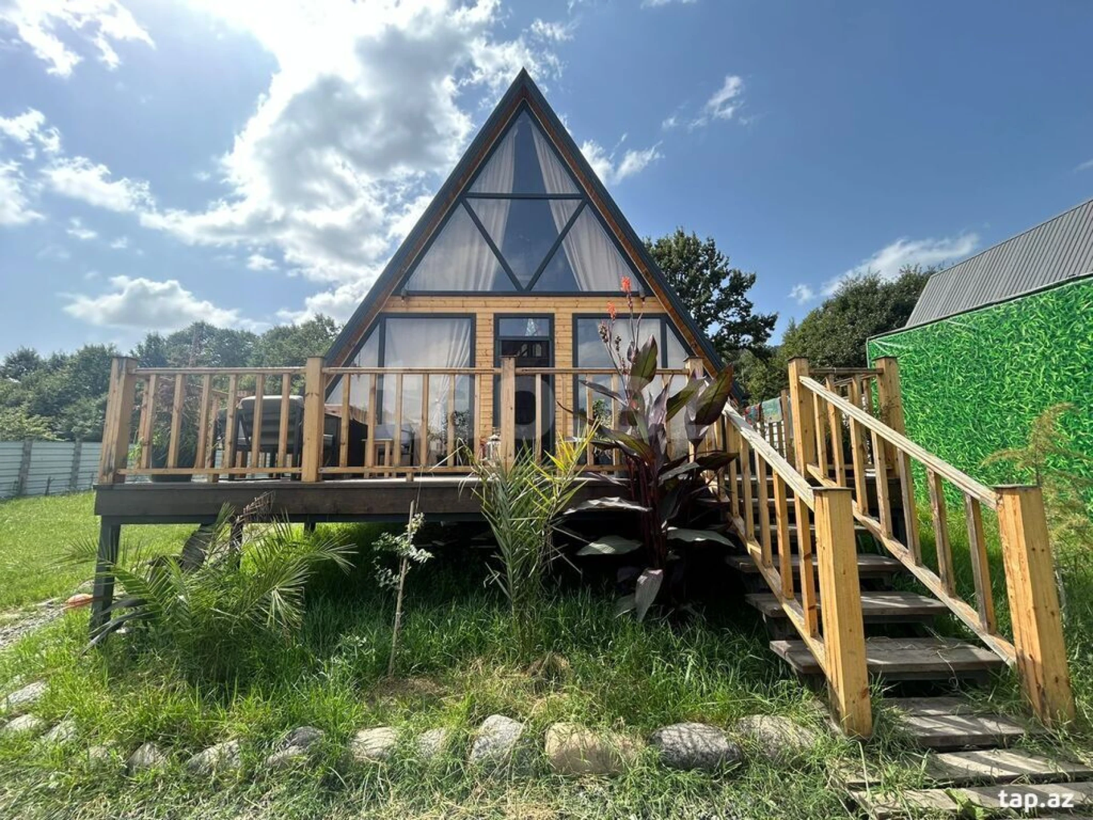 Kirayə verilir 3 otaqlı həyət evi