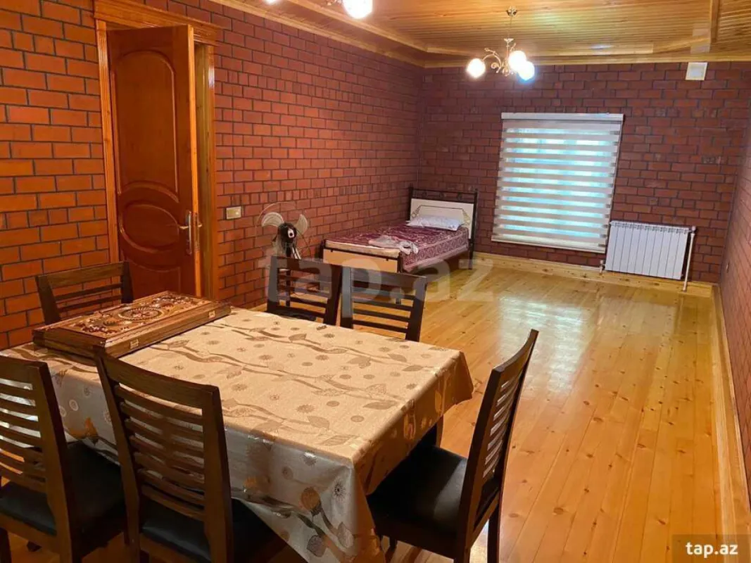 Kirayə verilir 4 otaqlı həyət evi