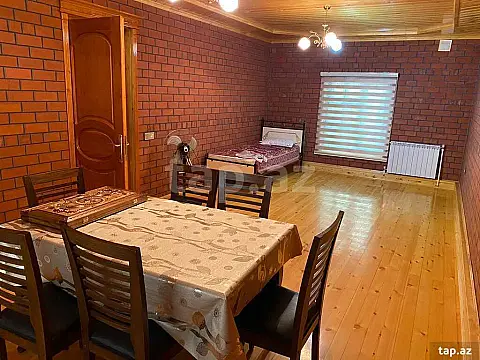 Kirayə verilir 4 otaqlı həyət evi