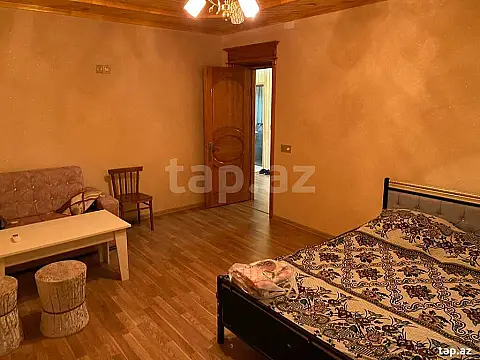 Kirayə verilir 4 otaqlı həyət evi