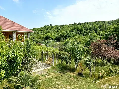 Kirayə verilir 4 otaqlı həyət evi 130 m² — Lerik 4 otaq 130.00 m²