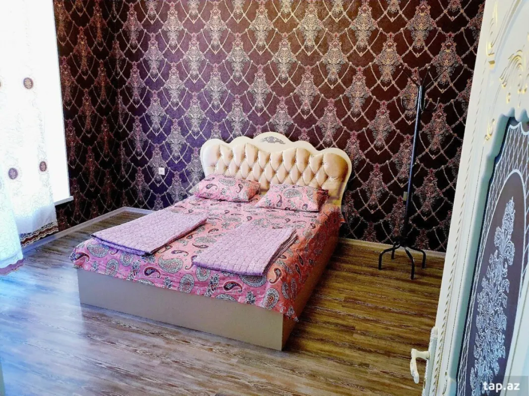 Kirayə verilir 5 otaqlı həyət evi