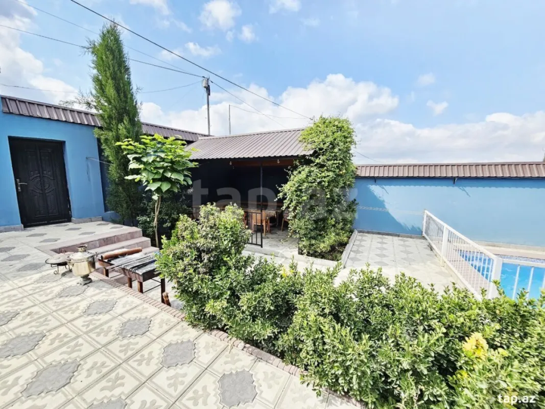 Kirayə verilir 5 otaqlı həyət evi