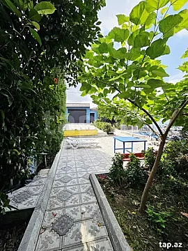 Kirayə verilir 5 otaqlı həyət evi