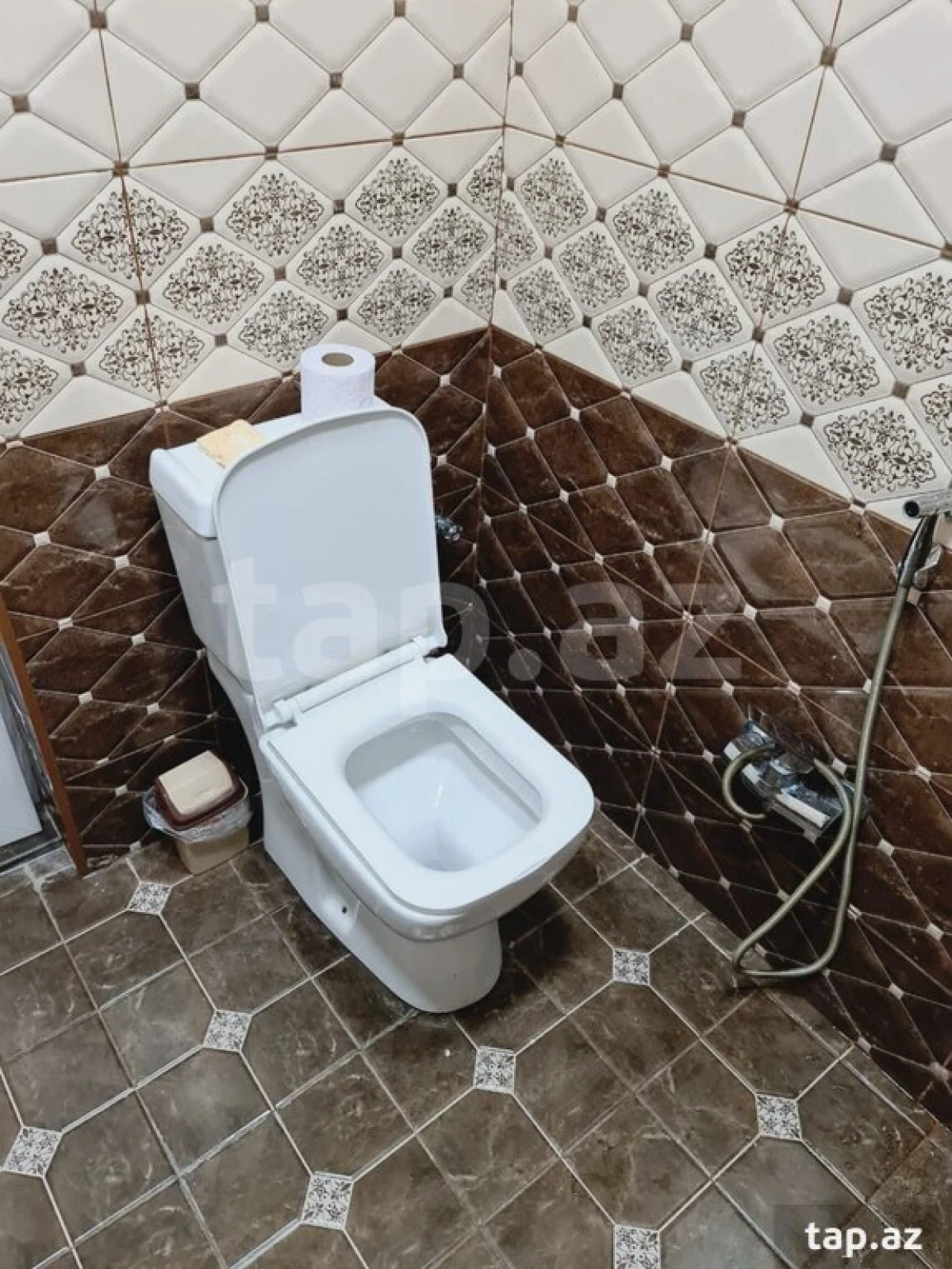 Kirayə verilir 3 otaqlı həyət evi