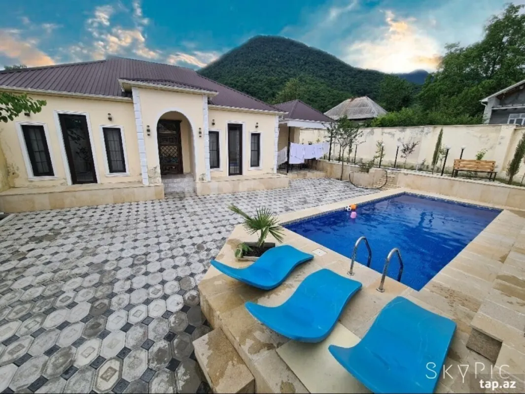 Kirayə verilir 3 otaqlı həyət evi