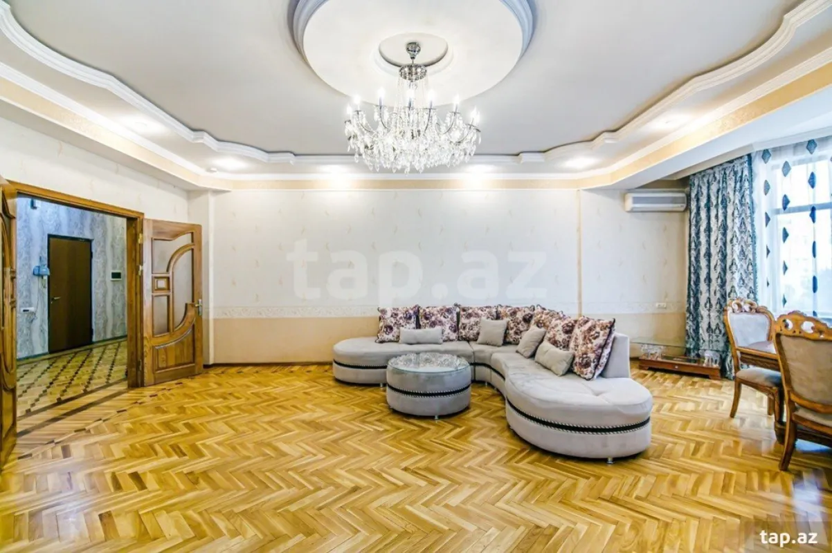 Kirayə verilir 3 otaqlı yeni tikili 170 m²