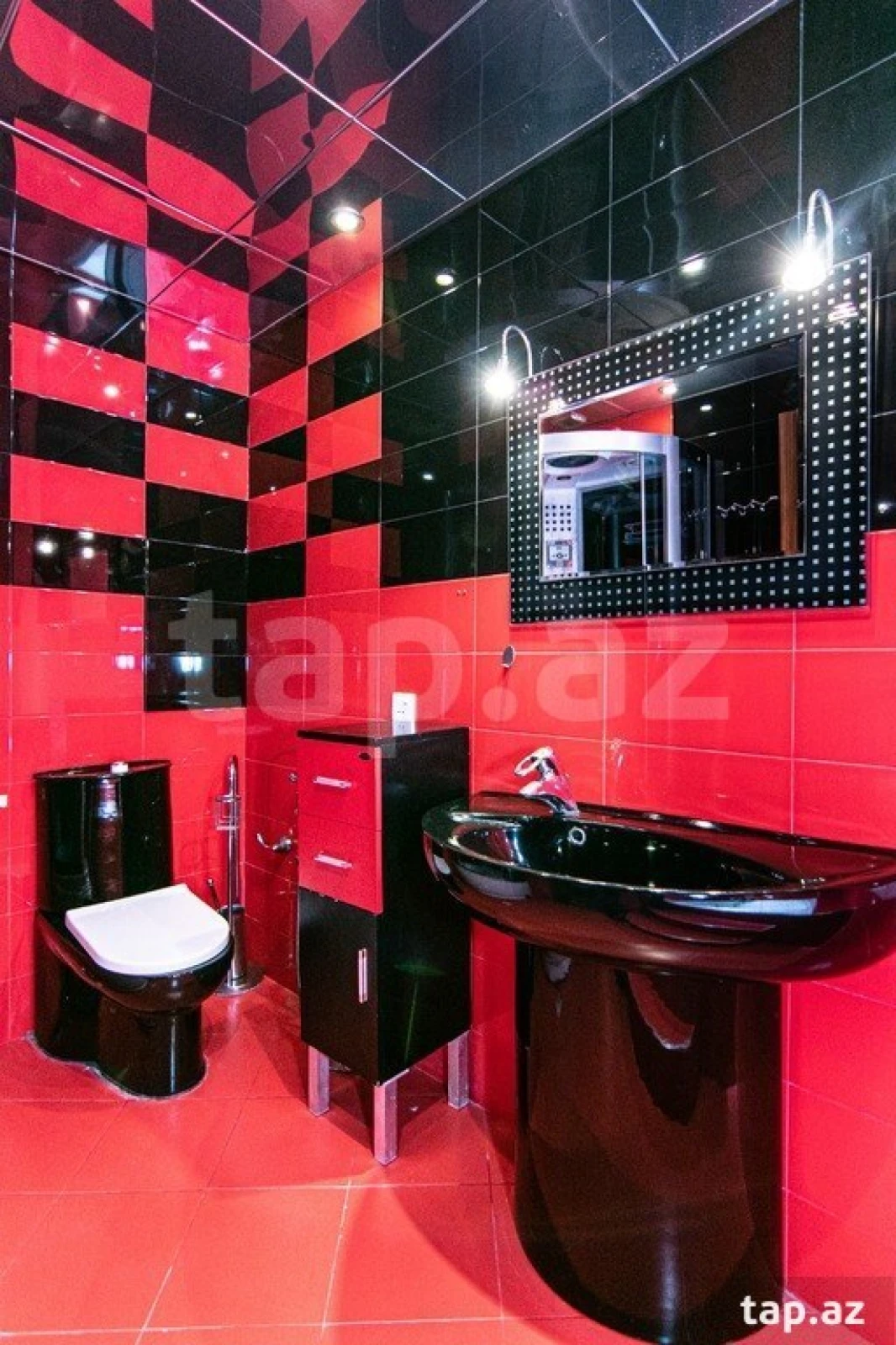 Kirayə verilir 4 otaqlı yeni tikili 200 m²