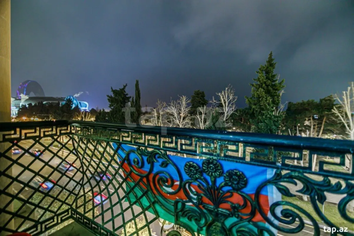 Kirayə verilir 3 otaqlı mənzil 112 m²