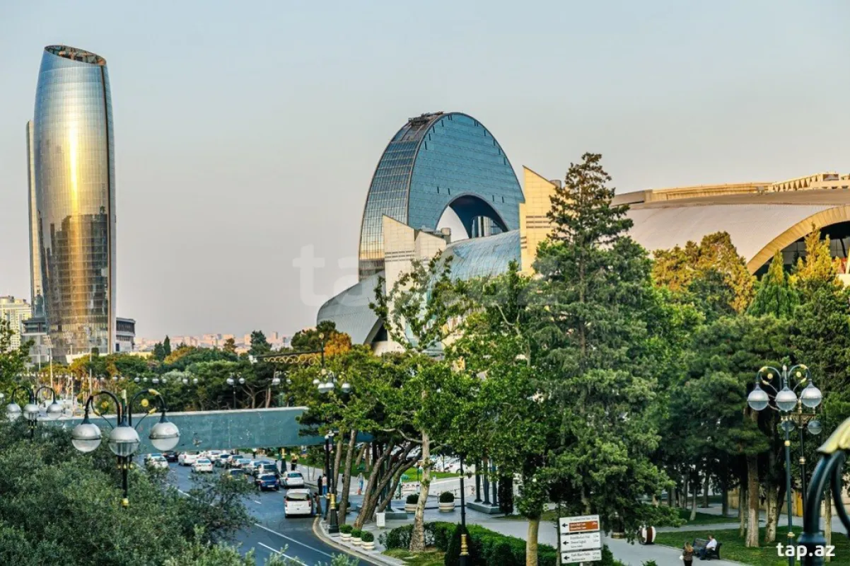 Kirayə verilir 3 otaqlı mənzil 112 m²