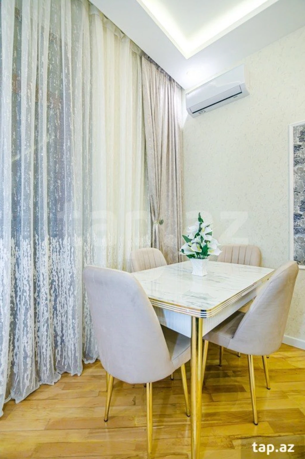 Kirayə verilir 3 otaqlı mənzil 112 m²