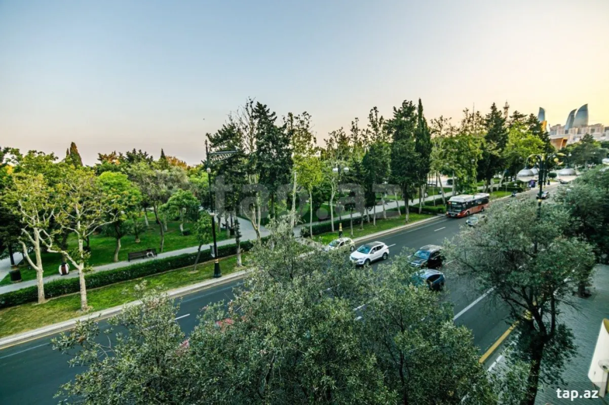 Kirayə verilir 3 otaqlı mənzil 112 m²