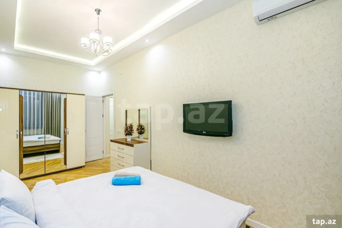 Kirayə verilir 3 otaqlı mənzil 112 m²