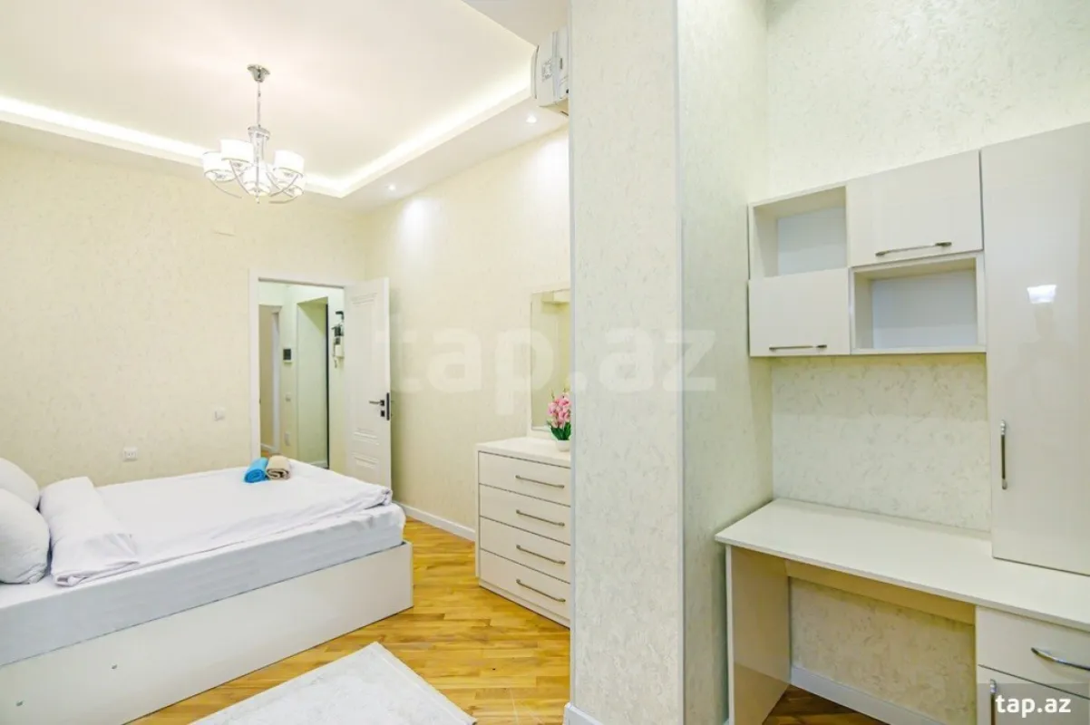 Kirayə verilir 3 otaqlı mənzil 112 m²