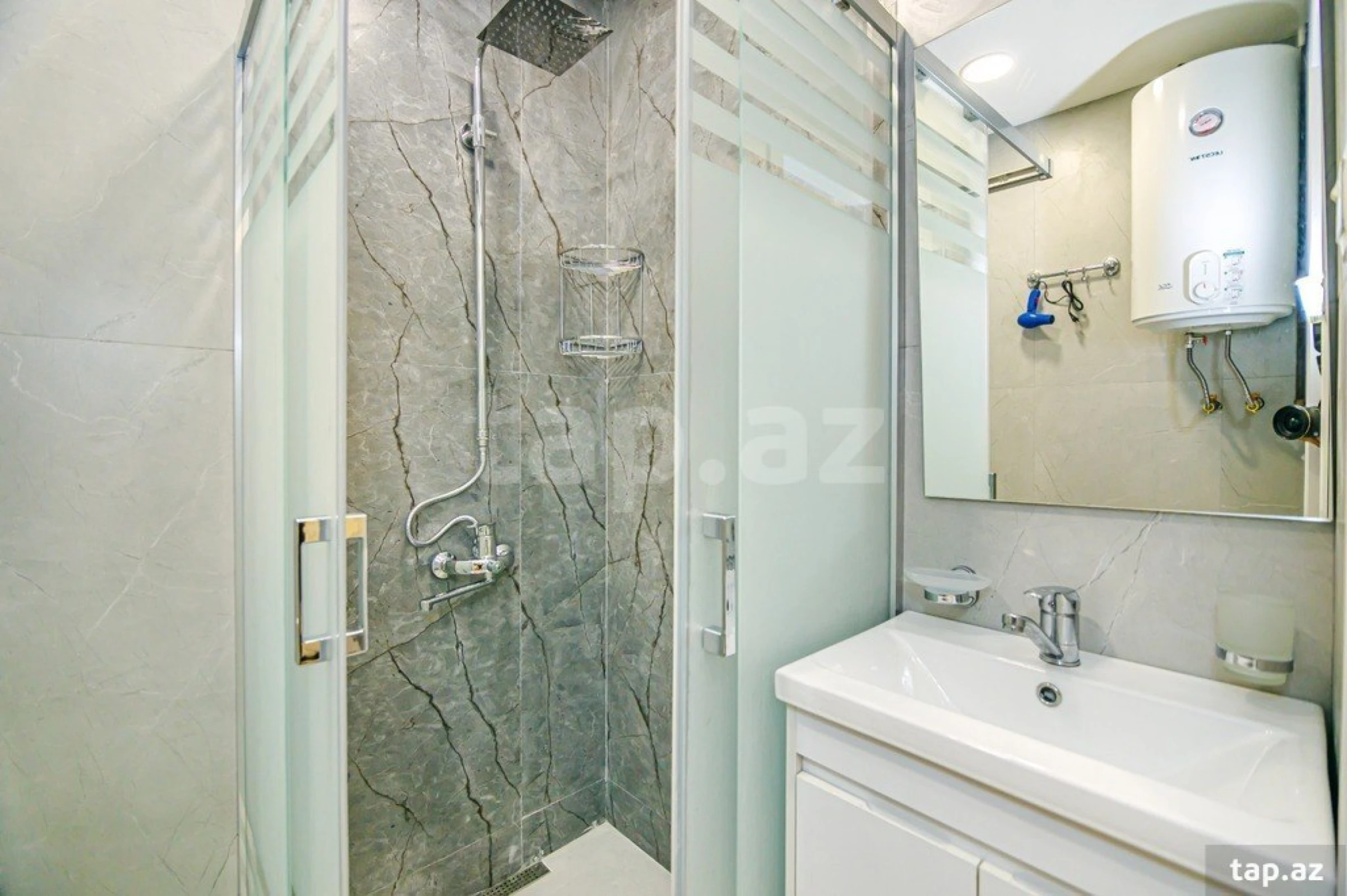 Kirayə verilir 3 otaqlı mənzil 112 m²