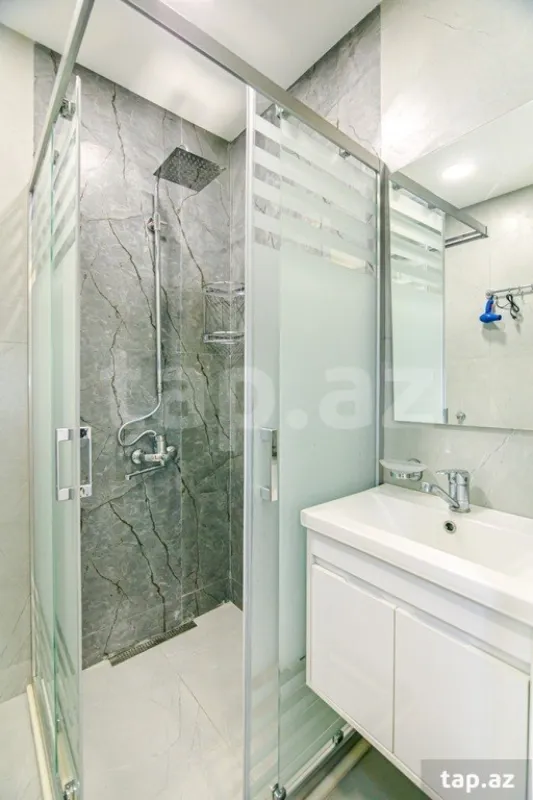 Kirayə verilir 3 otaqlı mənzil 112 m²