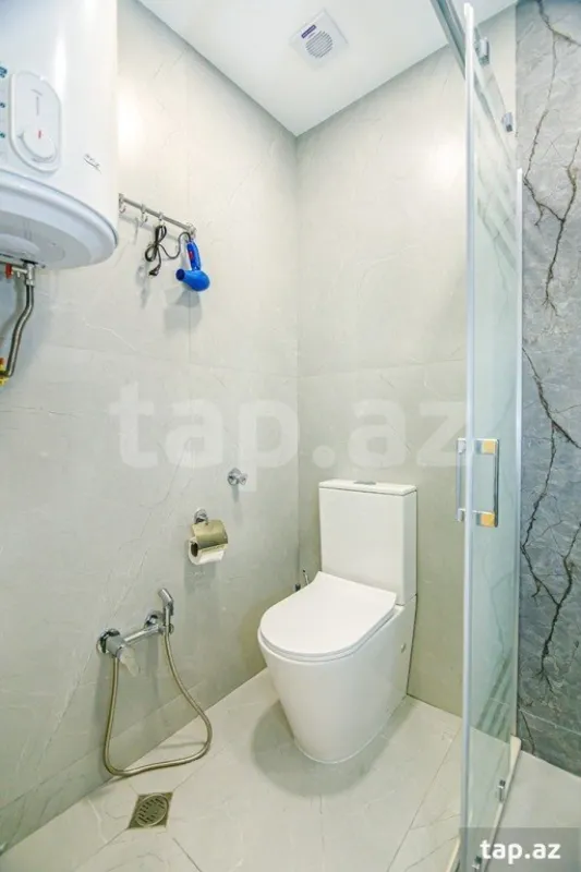 Kirayə verilir 3 otaqlı mənzil 112 m²