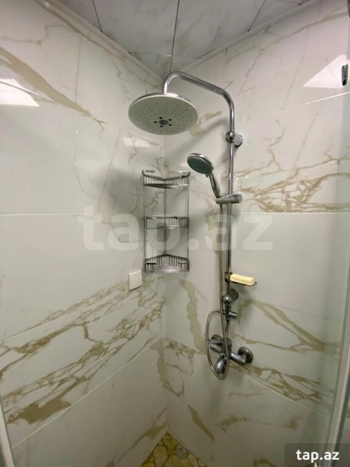 Kirayə verilir 2 otaqlı yeni tikili 80 m²