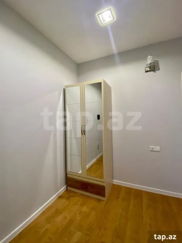 Kirayə verilir 2 otaqlı yeni tikili 80 m²