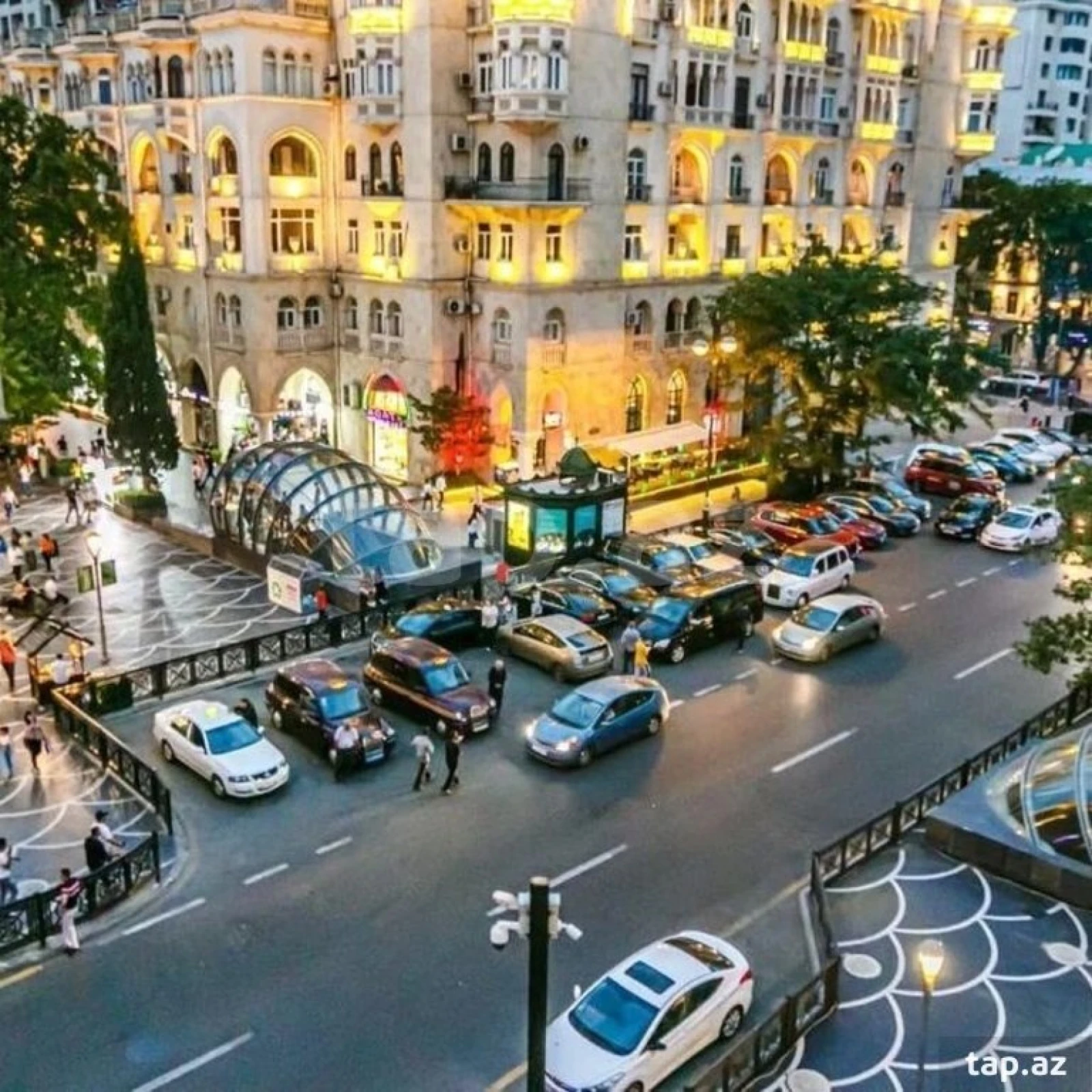 Kirayə verilir 3 otaqlı yeni tikili 90 m²