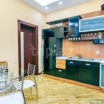 Kirayə verilir 3 otaqlı yeni tikili 90 m²