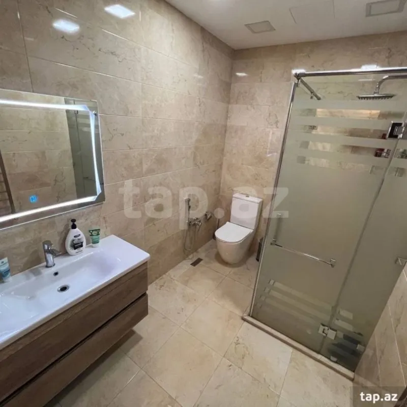 Kirayə verilir 2 otaqlı yeni tikili 80 m²