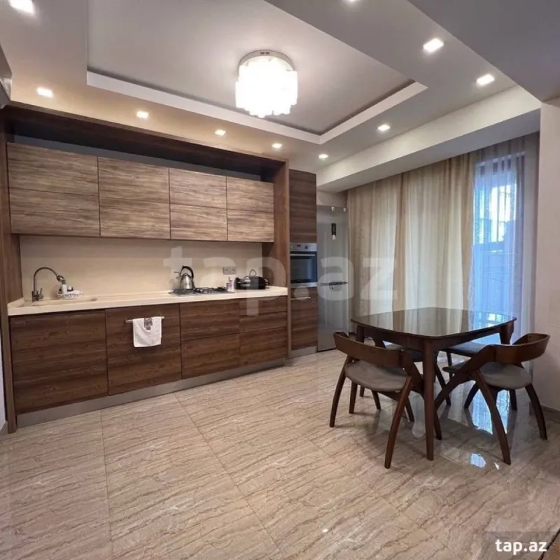 Kirayə verilir 2 otaqlı yeni tikili 80 m²