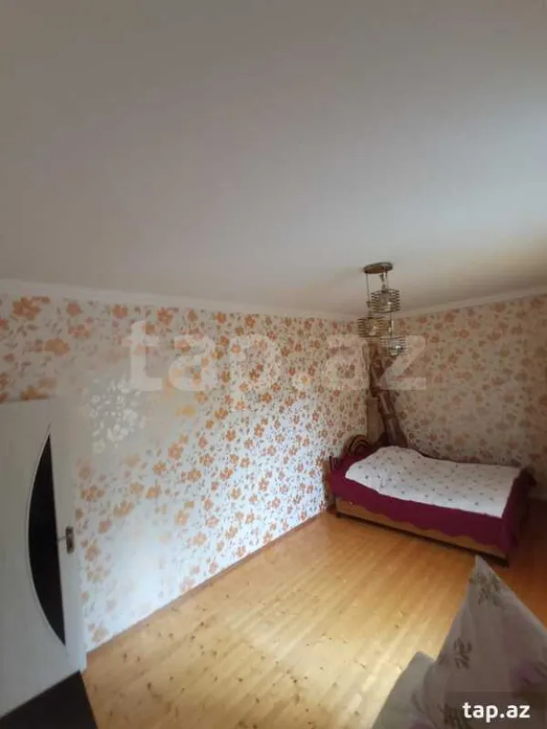 Satılır 3 otaqlı həyət evi