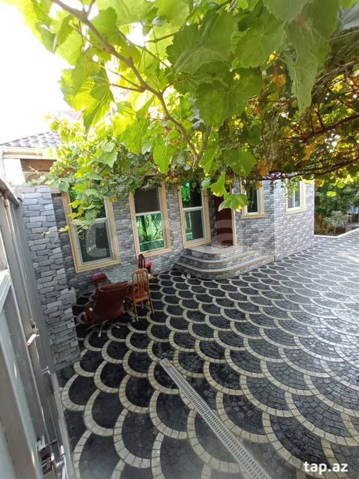 Satılır 3 otaqlı həyət evi