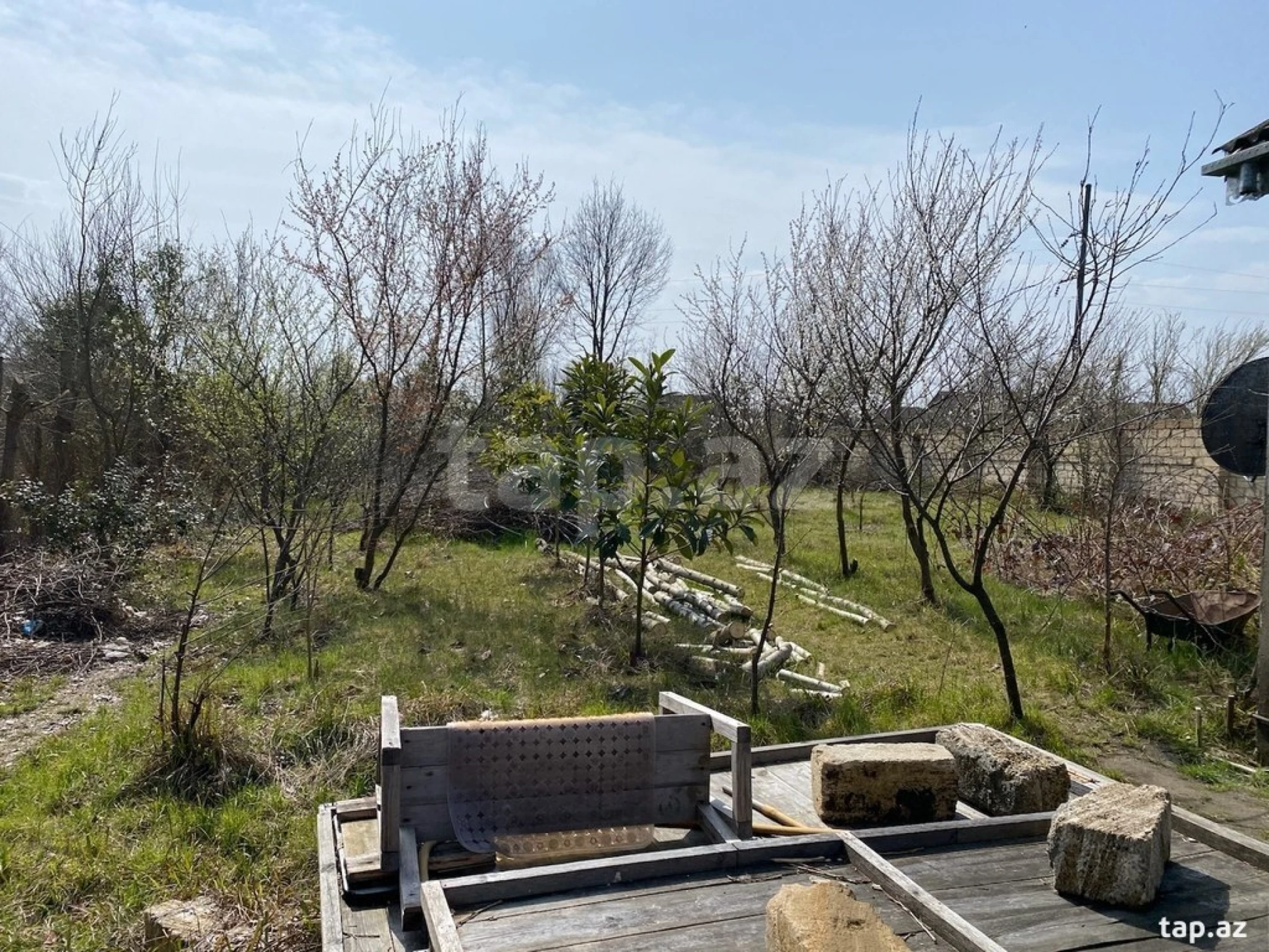 Satılır 5 otaqlı həyət evi