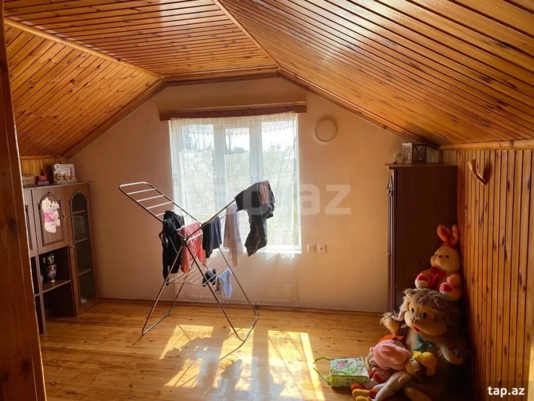 Satılır 5 otaqlı həyət evi