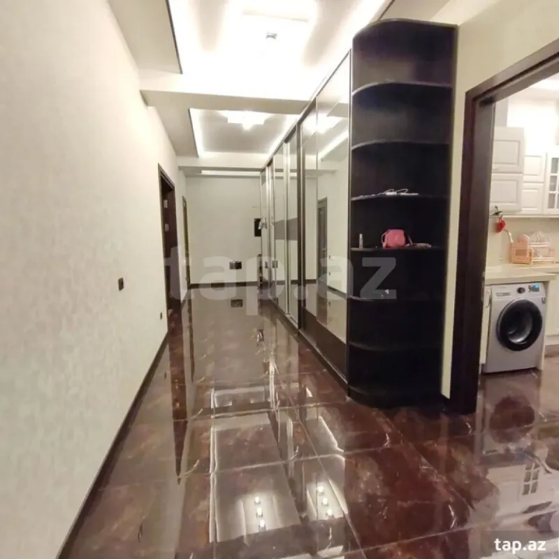 Kirayə verilir 2 otaqlı yeni tikili 75 m²