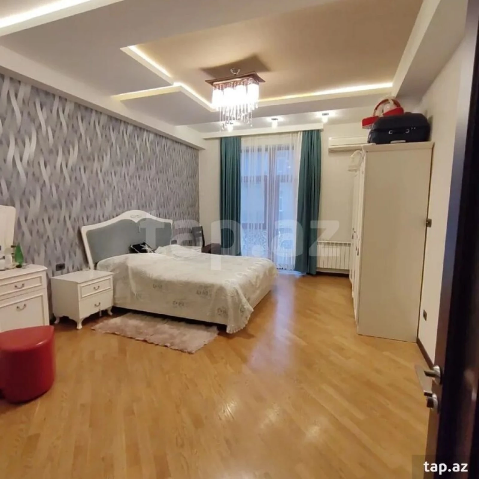 Kirayə verilir 2 otaqlı yeni tikili 75 m²