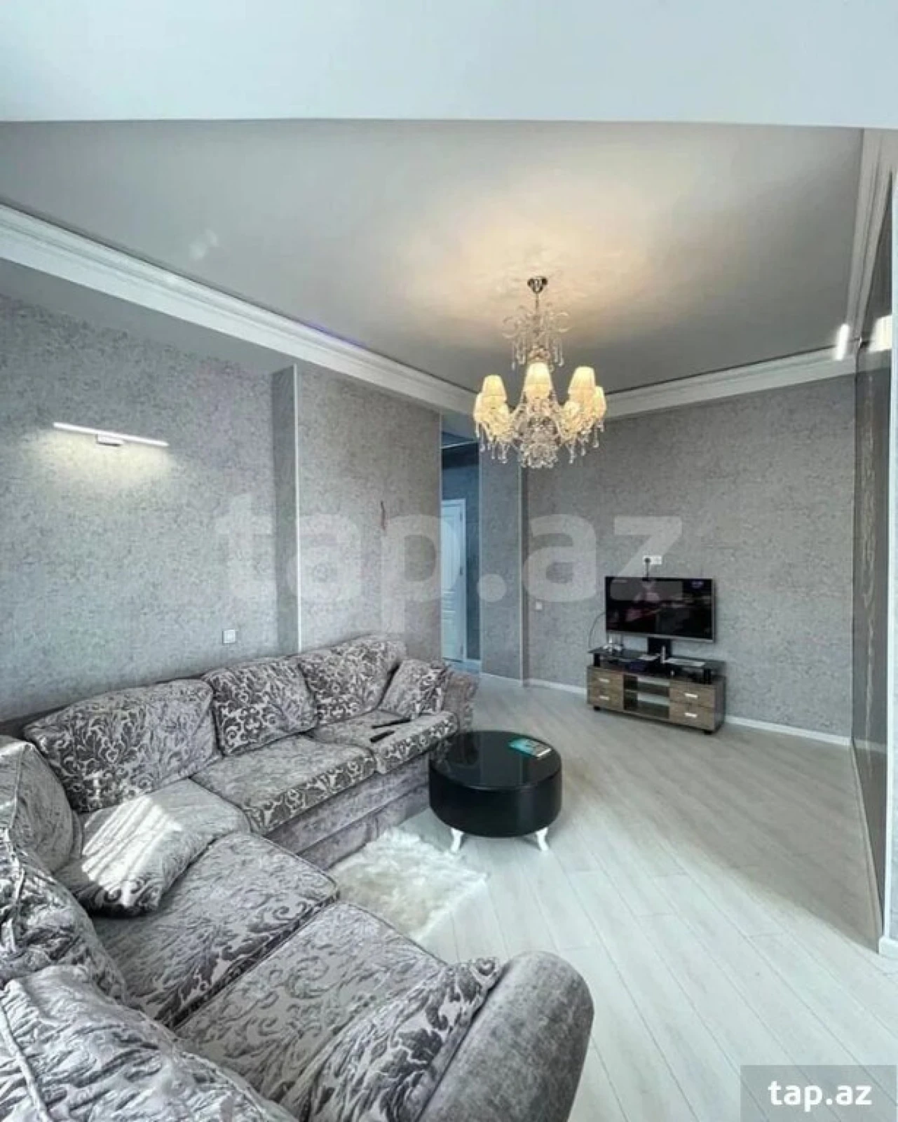 Kirayə verilir 2 otaqlı yeni tikili 80 m²