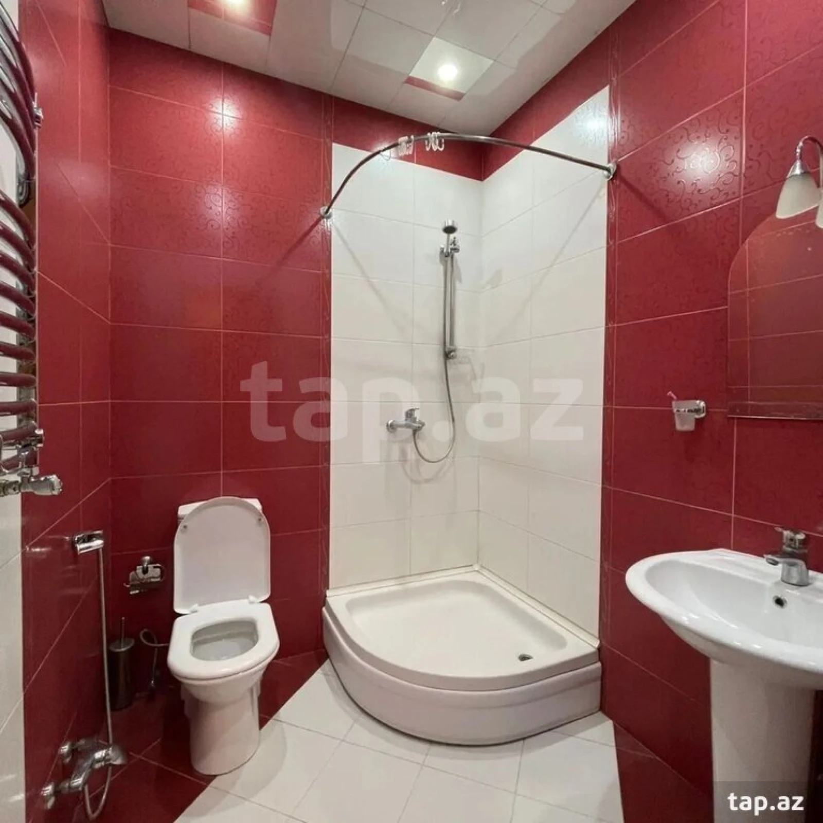 Kirayə verilir 3 otaqlı yeni tikili 85 m²