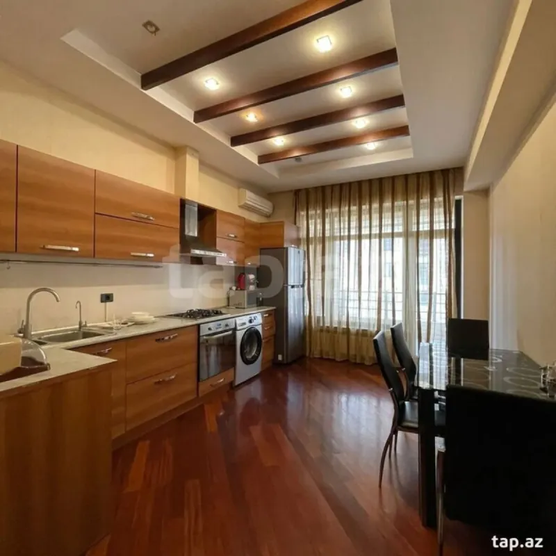 Kirayə verilir 3 otaqlı yeni tikili 85 m²