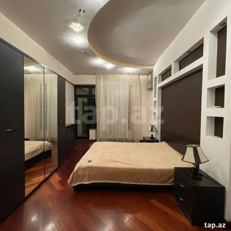 Kirayə verilir 3 otaqlı yeni tikili 85 m²