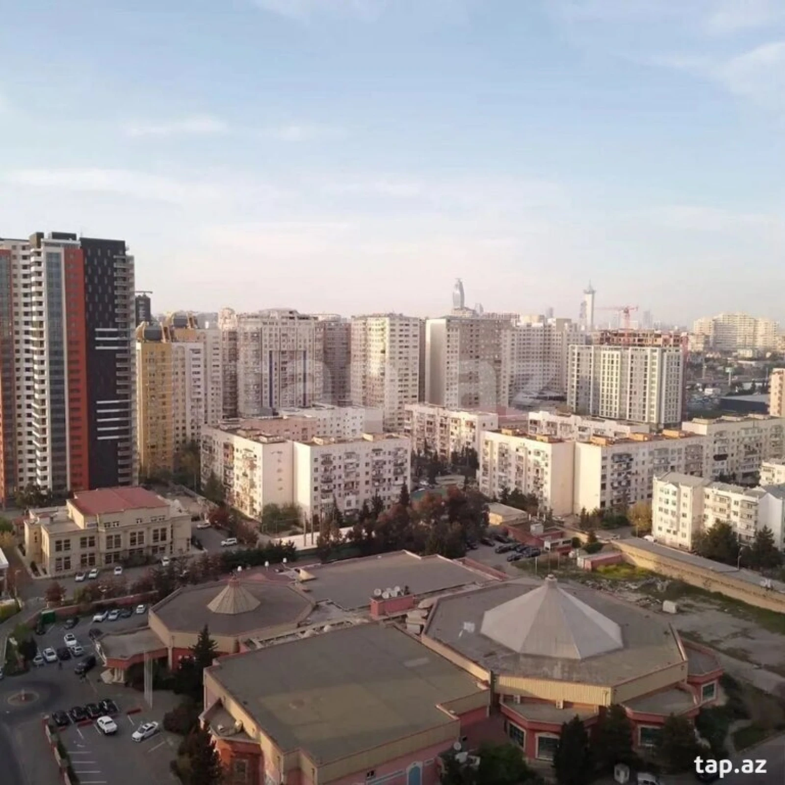 Kirayə verilir 2 otaqlı yeni tikili 78 m²