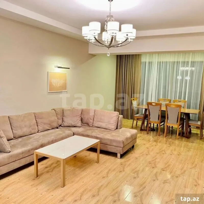 Kirayə verilir 2 otaqlı yeni tikili 78 m²