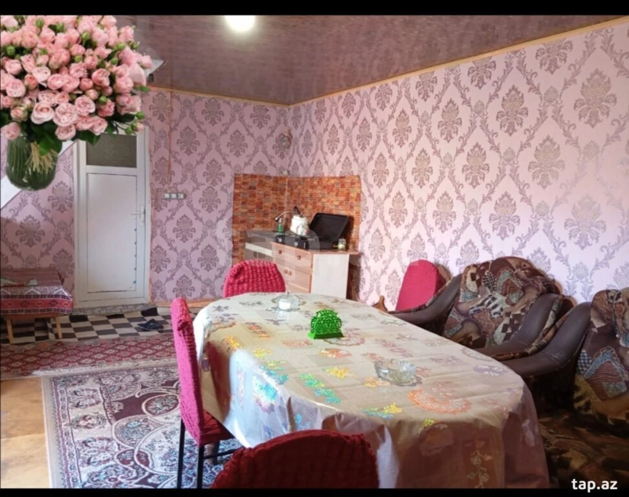 Kirayə verilir 3 otaqlı həyət evi