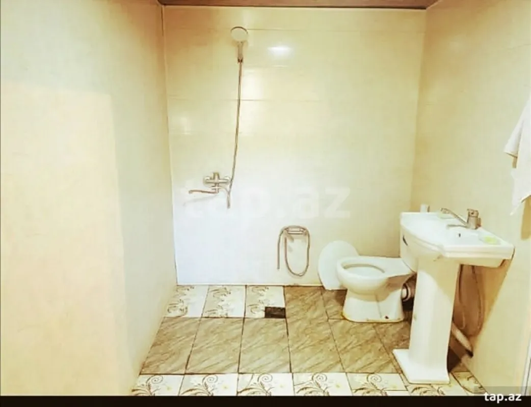 Kirayə verilir 3 otaqlı həyət evi