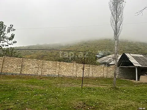 Satılır torpaq sahəsi — Oğuz