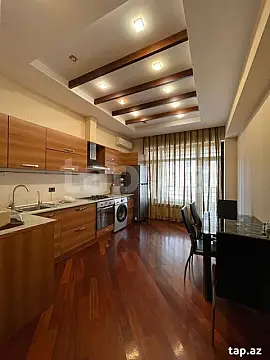 Kirayə verilir 3 otaqlı yeni tikili 100 m²